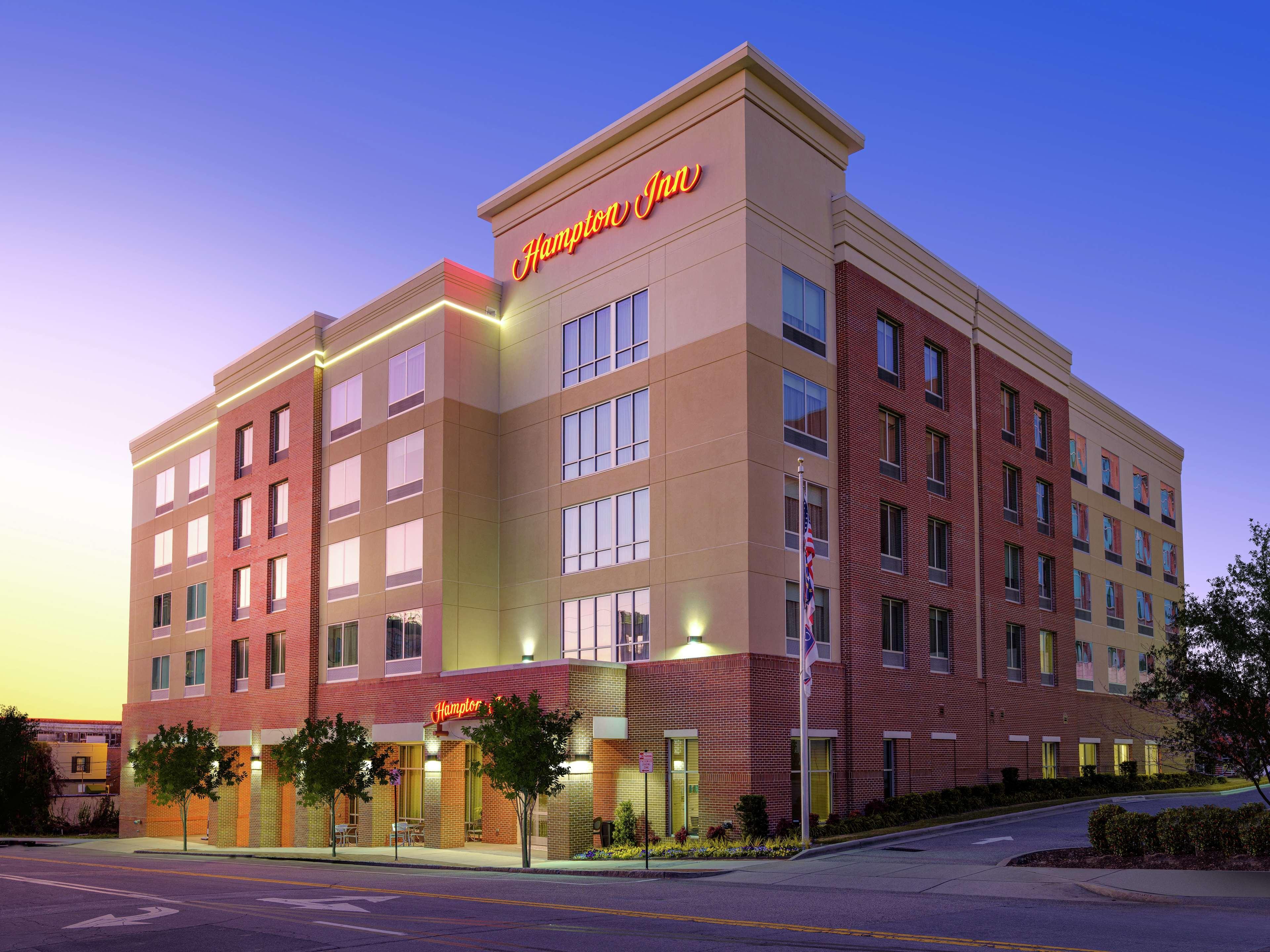 Hampton Inn Wilmington Downtown Exterior photo