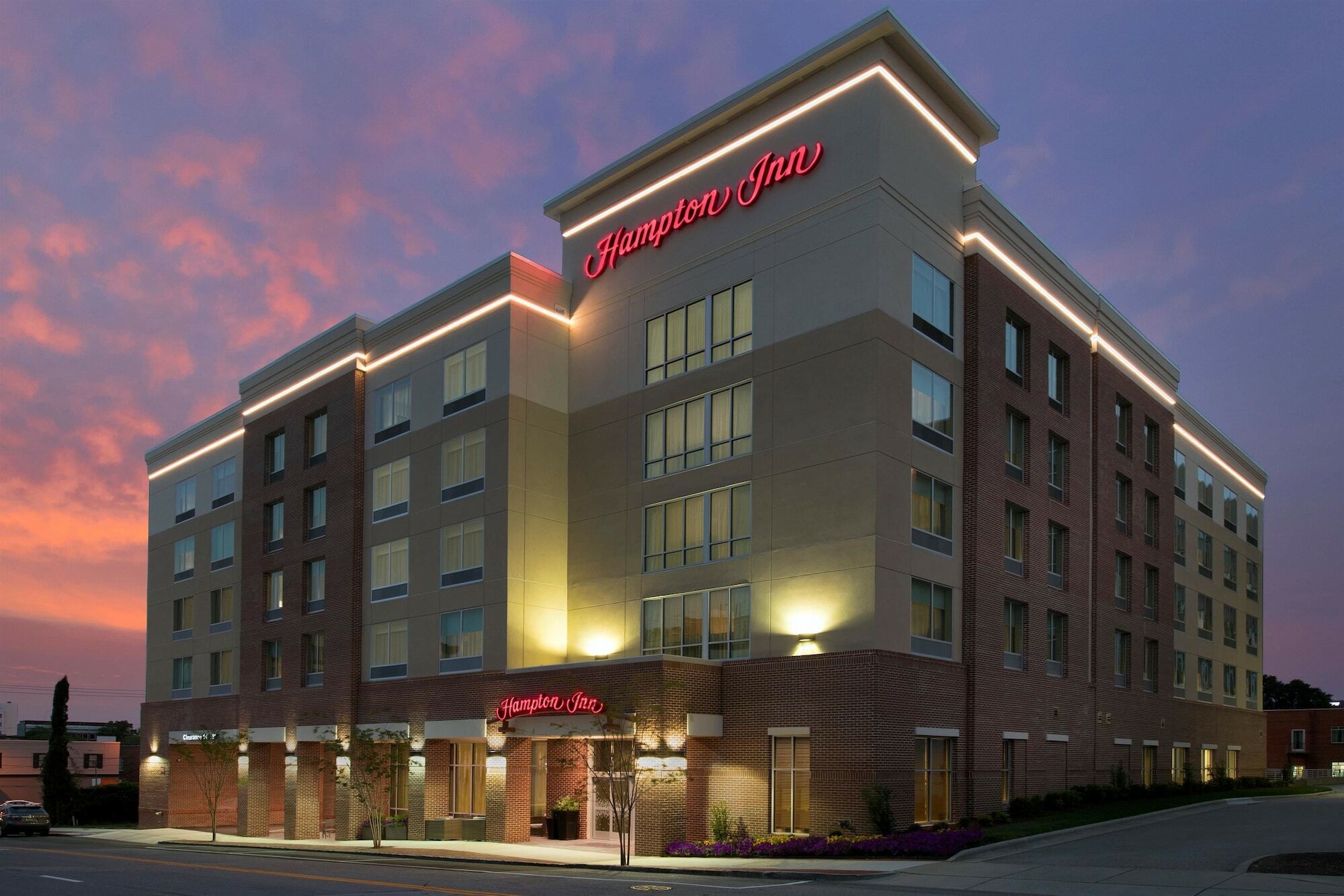 Hampton Inn Wilmington Downtown Exterior photo